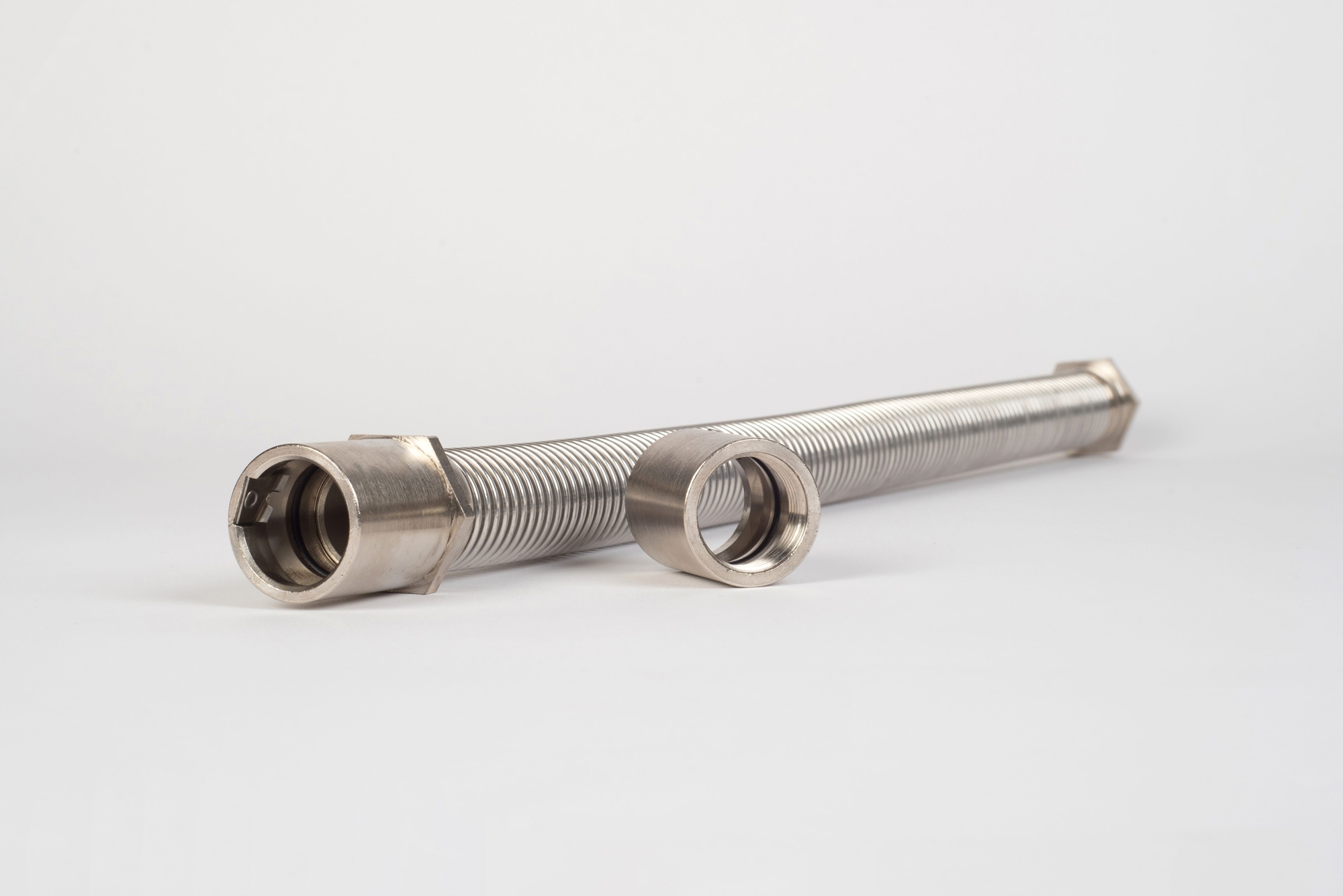 Napoleón Armengol presenta su nueva gama de curvas flexibles metálicas para uso en instalaciones superficiales bajo sistemas de tubo de acero Napoleón Armengol presenta su nueva gama de curvas flexibles metálicas para uso en instalaciones superficiales bajo sistemas de tubo de acero