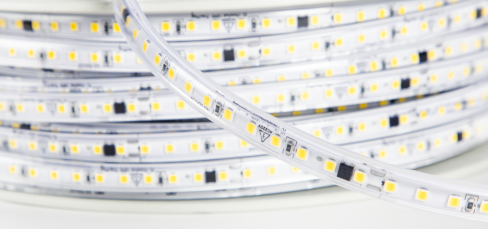 PRILUX presenta IMAGINE JOB, una nueva tira LED de 230 V para instalaciones profesionales rápidas y continuas