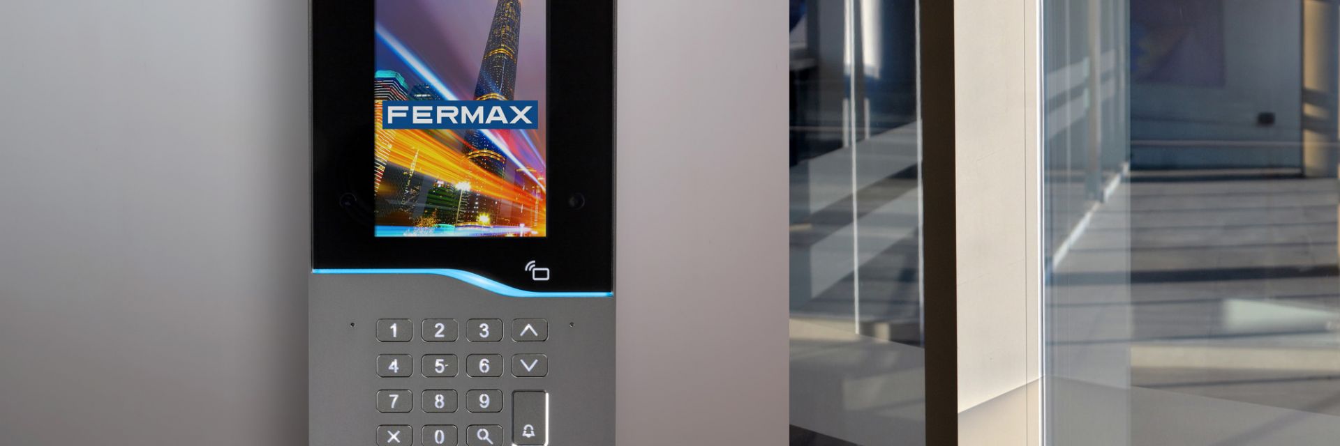 Fermax conecta sus placas de calle 4G Connect con la tecnología IoT de Telefónica Tech